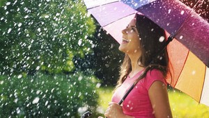 Meteorológovia vydali výstrahu, hrozia búrky a povodne