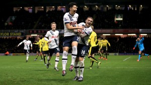 Víťazný gól pätičkou medzi nohy! Kohúti kikiríkali nadšením v úplnom závere!