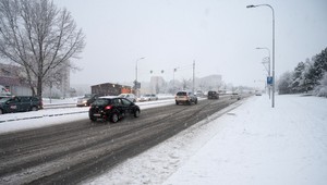 SHMÚ varuje pred hmlou a poľadovicou: Na Slovensku platí výstraha prvého stupňa