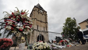 Polícia identifikovala druhého útočníka z kostola, poznala ho