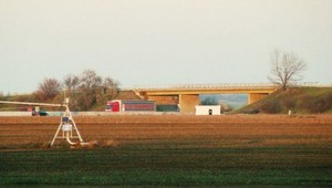 VIDEO: Takto búrali most ponad diaľnicu D1 pri Trnave