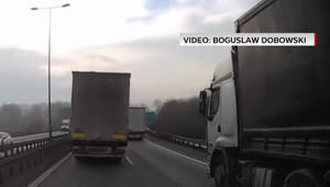 Sanitku prevážajúcu pečeň blokoval kamión. Neuhol sa aj napriek tomu, že mal možnosť