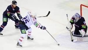 KHL: Slovan nastúpi proti Novosibirsku v bránke s Janusom
