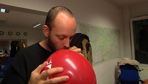 Aj reportéri JOJky experimentovali s héliom :-)