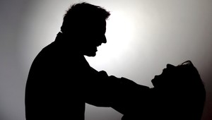 Na ulici našli pamäťovú kartu. Jej obsah bol šokujúci, boli na nej zábery vraždy