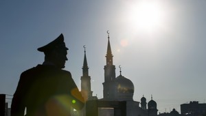 Pri krvavom útoku na mešitu zahynulo najmenej 235 ľudí