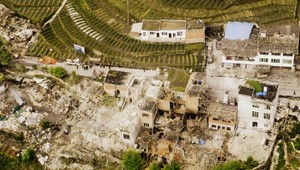 Zemetrasenie v Číne, zahynulo najmenej 157 ľudí