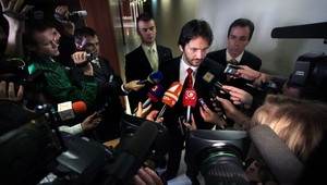 Útok fanúšikov na policajtov dosvedčili záchranári