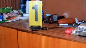 Krvavý incident v Prievidzi. Muž chytil amok a bodol svojho kamaráta