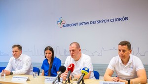 Malý Janko prekonal 30 zápalov obličiek. Pomohla mu unikátna transplantácia