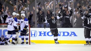 VIDEO: Los Angeles získali prvý mečbal, Devils zdolali Flyers
