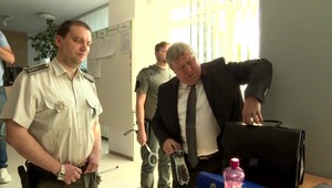 Bývalý špeciálny prokurátor Dušan Kováčik je vinný. Dostal osem rokov