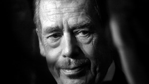 Zomrel dramatik a exprezident Václav Havel (†75)