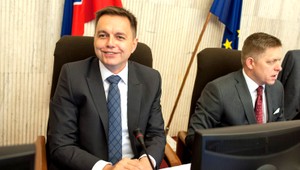 Kabinet schválil rozpočet, Fico si pochvaľuje