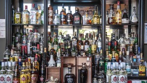 Kuba dlží Česku sedem miliárd, splatiť  to chce rumom