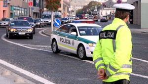 Ako to nespackať: Musí mať pri sebe policajt platobný terminál?