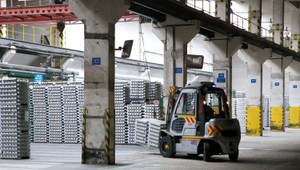 Slovalco by v tomto roku neprevádzkovalo výrobu ani s pomocou štátu, tvrdí premiér