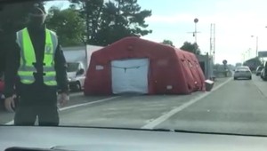 Rakúsko ruší kontroly na hraniciach so Slovenskom. Cez hraničný priechod s Českom prejdete bez obmedzení