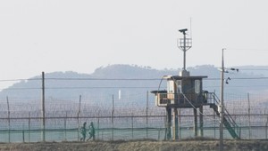 Kuriózny pokus o emigráciu na Nový rok: muž prešiel hranicou z Južnej do Severnej Kórey