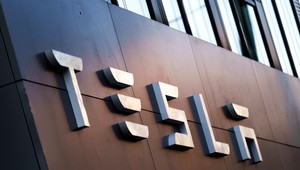 Tesla má zaplatiť 243-miliónové odškodné za smrteľnú nehodu s autopilotom