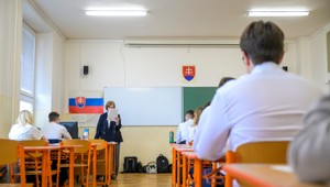 Zvládli by ste maturitu 2026? NÚCEM zverejnil testy zo slovenského jazyka a literatúry
