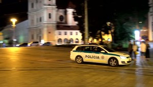 Dobitý muž z Obchodnej ulice vo štvrtok popoludní zomrel