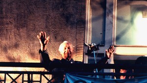 22 ROKOV PO - 28. 11. 1989. Z Dubčeka je šéf parlamentu