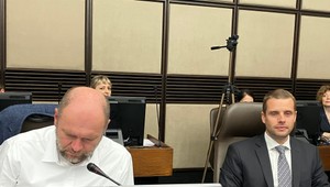 Priority ministra Sulíka: Namiesto účasti v parlamente na prejave prezidenta Ukrajiny sprevádzal Geissenovcov