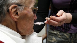 Slovenské opatrovateľky rakúskych seniorov majú problém s agentúrami