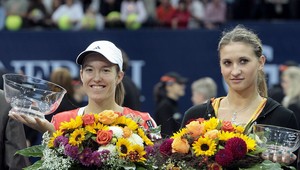 Heninová opäť s triumfom