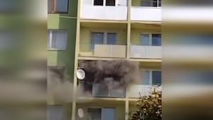 Požiar bytu na štvrtom poschodí. Čo zapríčinilo škody za 15 tisíc eur?