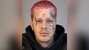 Známy raper opäť v problémoch. Vercettiho zadržala polícia