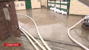 Ako sa správať po povodni: Nejedzte zaplavené potraviny a nepite vodu zo studní!