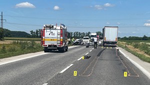 Mladá vodička v protismere narazila do kamióna. Nehodu neprežila