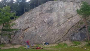 V Tatranskej Kotline spadlo v horolezeckom lome zo steny dievčatko