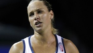 Cibulková v Tokiu kľakla pred Safinovou