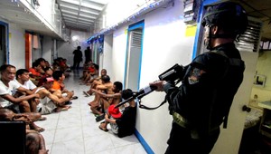 Život kráľov si užívali väzni na Filipínach. Drogy, sex a peniaze na dennom poriadku