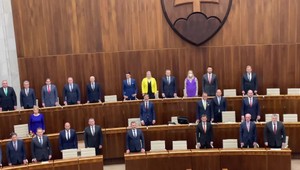 NR SR neschválila zákon o VŠ: Výskumní zamestnanci sa odstupného nedočkajú