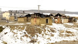 Obyvatelia osady čakajú na koniec sveta. Deti nešli do školy