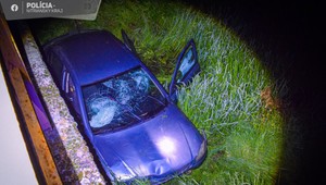 Opitý vodič havaroval. V aute mal 3 malé deti, najmladšie malo len 12 mesiacov