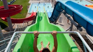 Hygienici zistili zlú kvalitu vody v dvoch obľúbených kúpaliskách