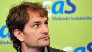 Matovič sľub nesplnil, na detektor sa vykašľal!