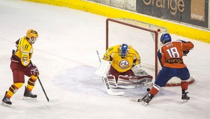 Trenčín vyhral nad HK Orange až po nájazdoch