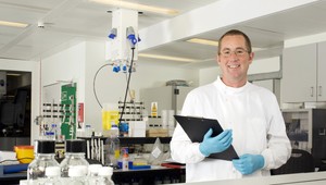 Špičkoví vedci nedostali eurofondy