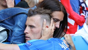 Tajná svadba krásnej modelky a futbalistu?