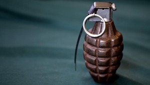 Chlapec priniesol do škôlky aktívny granát. Chcel sa pochváliť kamarátom