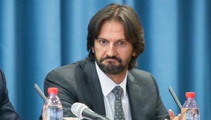 Opozícia chce odvolať Roberta Kaliňáka