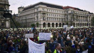 Orbán vyháňa z Maďarska najlepšiu univerzitu