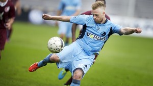 VIDEO. Útočník ľavý, fanúšik drevený. A bolo po pive!