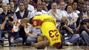 LeBron James 51 bodov aj s klubovým rekordom